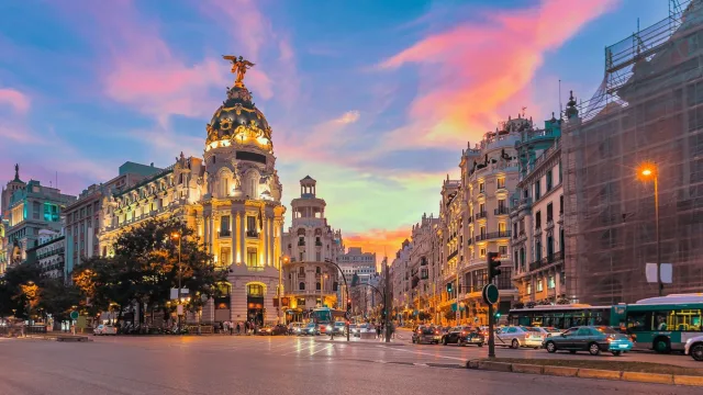 ¿Es obligatorio el seguro médico para viajar a España?